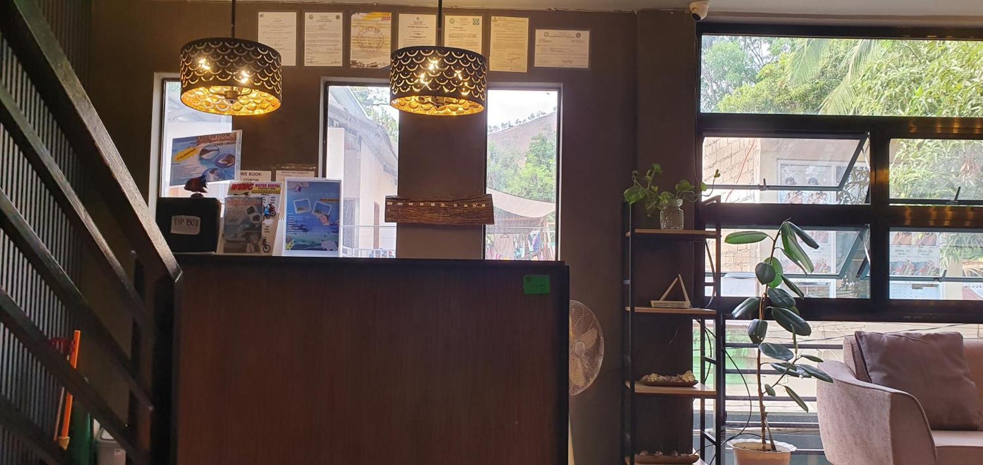 Aj Tourist Inn كورون المظهر الخارجي الصورة